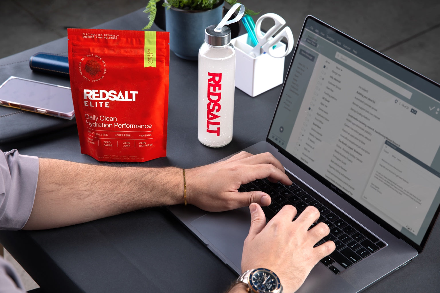 REDSALT Elite focus support during work
